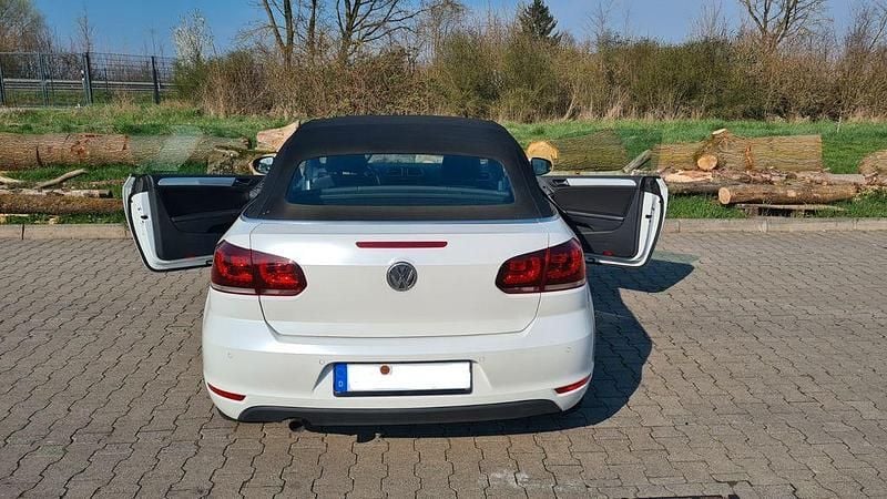 Gebraucht VW Golf Cabriolet 105 PS (77 kW) 2013 Weiß Cabrio