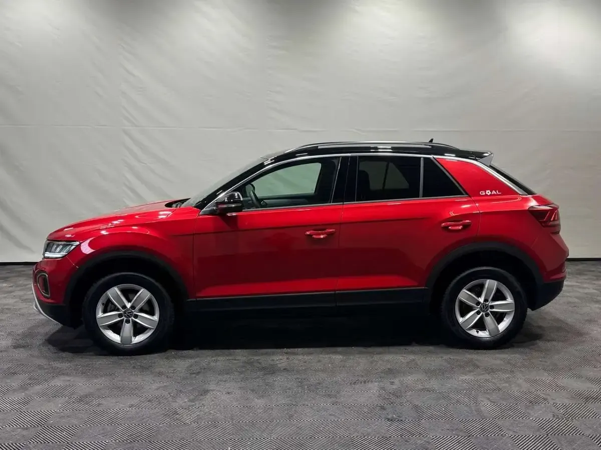 Gebraucht VW T-Roc Goal 150 PS (110 kW) 2025 Rot SUV