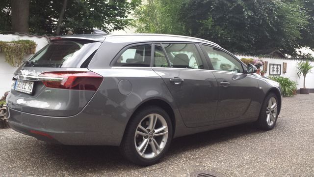 Gebraucht Opel Insignia 120 PS (88 kW) 2016 Grau Kombi