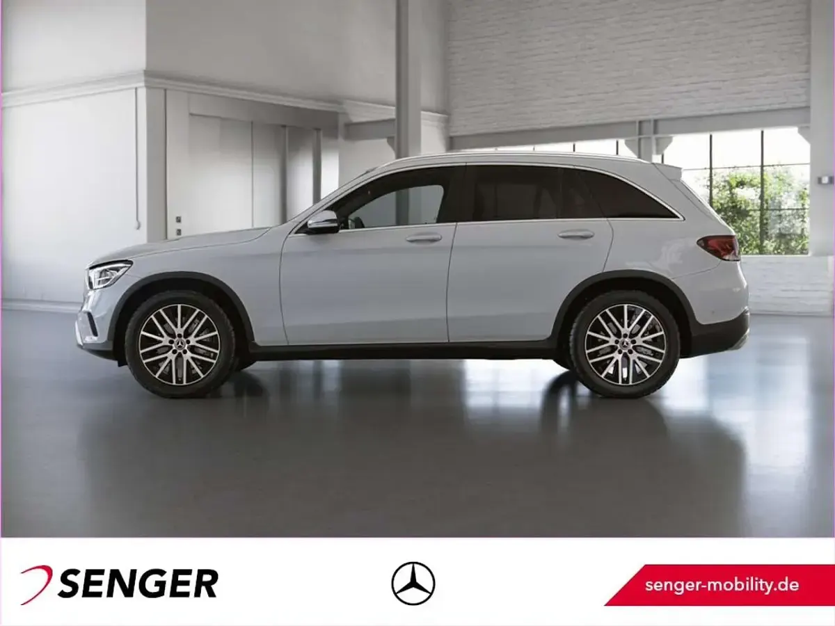 Gebraucht Mercedes GLC200 163 PS (119 kW) 2021 Weiß SUV