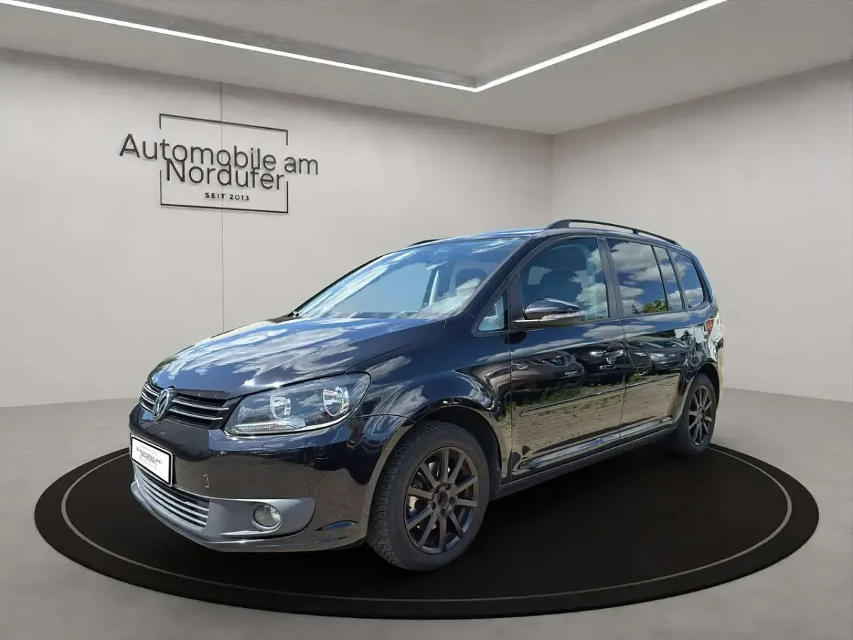 Gebraucht VW Touran 105 PS (77 kW) 2013 Deep black perleffekt Van / Kleinbus