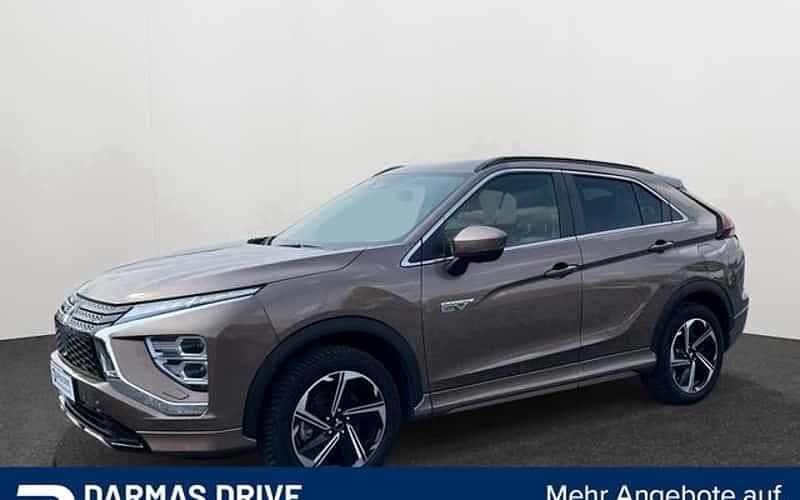 Braun Gebraucht 2023 Mitsubishi Eclipse Cross Top SUV | 23.990 € (Guter Preis) - Bild 1/4