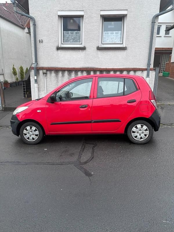 Rot Gebraucht 2010 Hyundai i10 Kleinwagen | 800 € (Guter Preis) - Bild 1/4