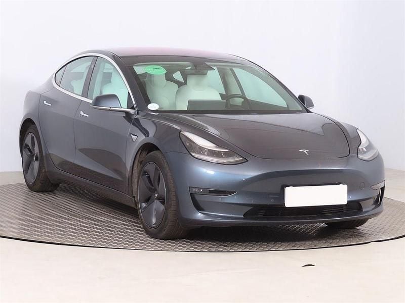 Grau Gebraucht 2019 Tesla Model 3 Standard Range Plus Limousine | 20.000 € (Superpreis) - Bild 1/4