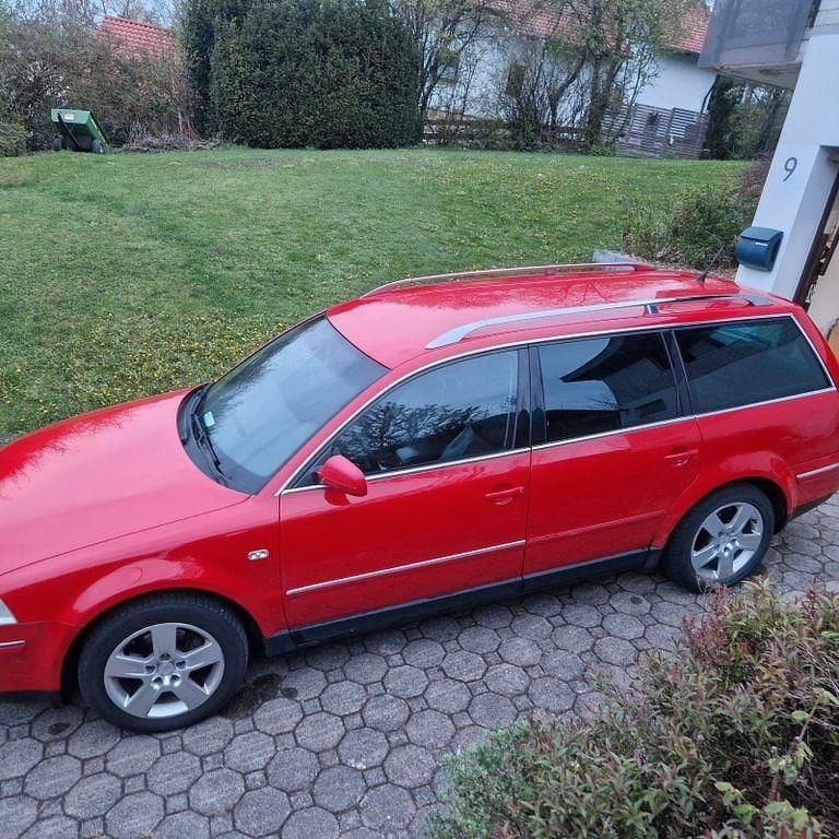 Gebraucht VW Passat Highline 150 PS (110 kW) 2001 Rot Kombi