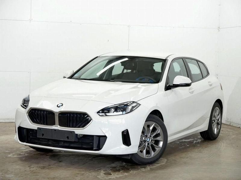 Gebraucht BMW 120 Shadowline 163 PS (119 kW) 2024 Alpinweiss 3 Kleinwagen