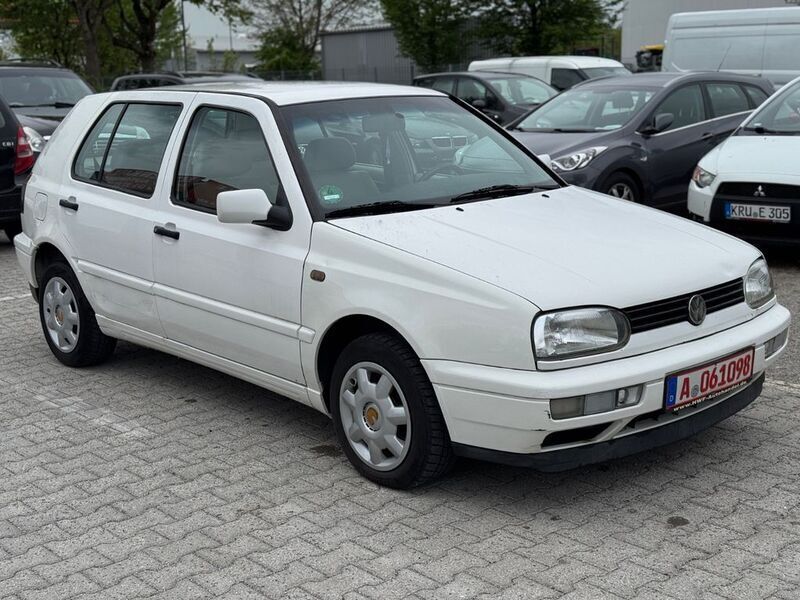 Weiß Gebraucht 1997 VW Golf III Limousine | 950 € (Superpreis) - Bild 1/4