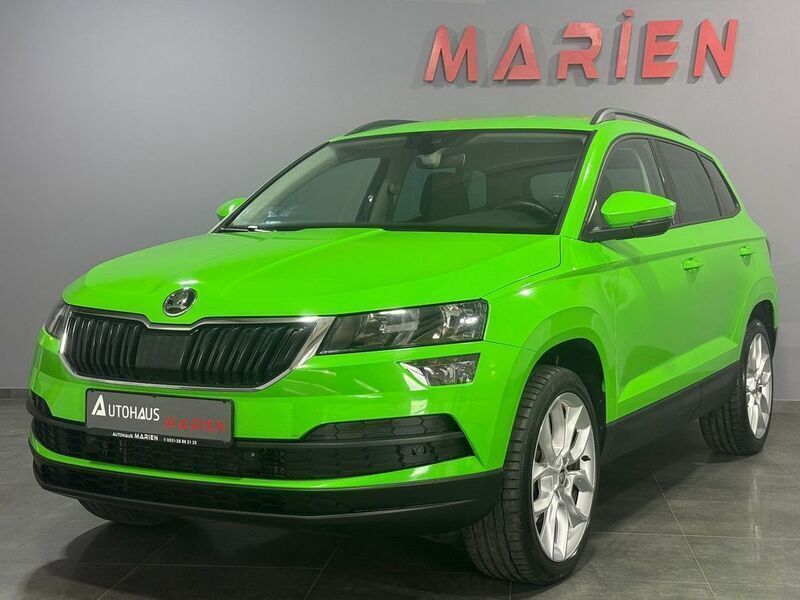 Grün Gebraucht 2020 Skoda Karoq SUV | 20.749 € (Superpreis) - Bild 1/4