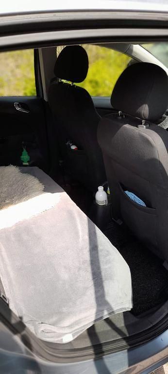 Gebraucht Opel Corsa 80 PS (58 kW) 2009 Silber Kleinwagen