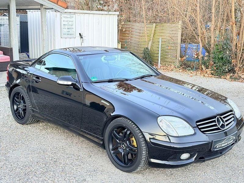Schwarz Gebraucht 2002 Mercedes SLK32 AMG AMG Cabrio | 16.999 € - Bild 1/4