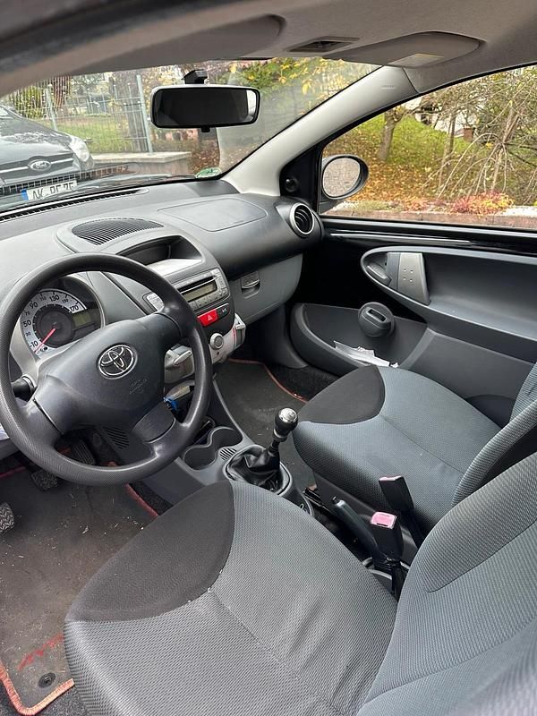 Schwarz Gebraucht 2006 Toyota Aygo Kleinwagen | 1.700 € (Fairer Preis) - Bild 1/4