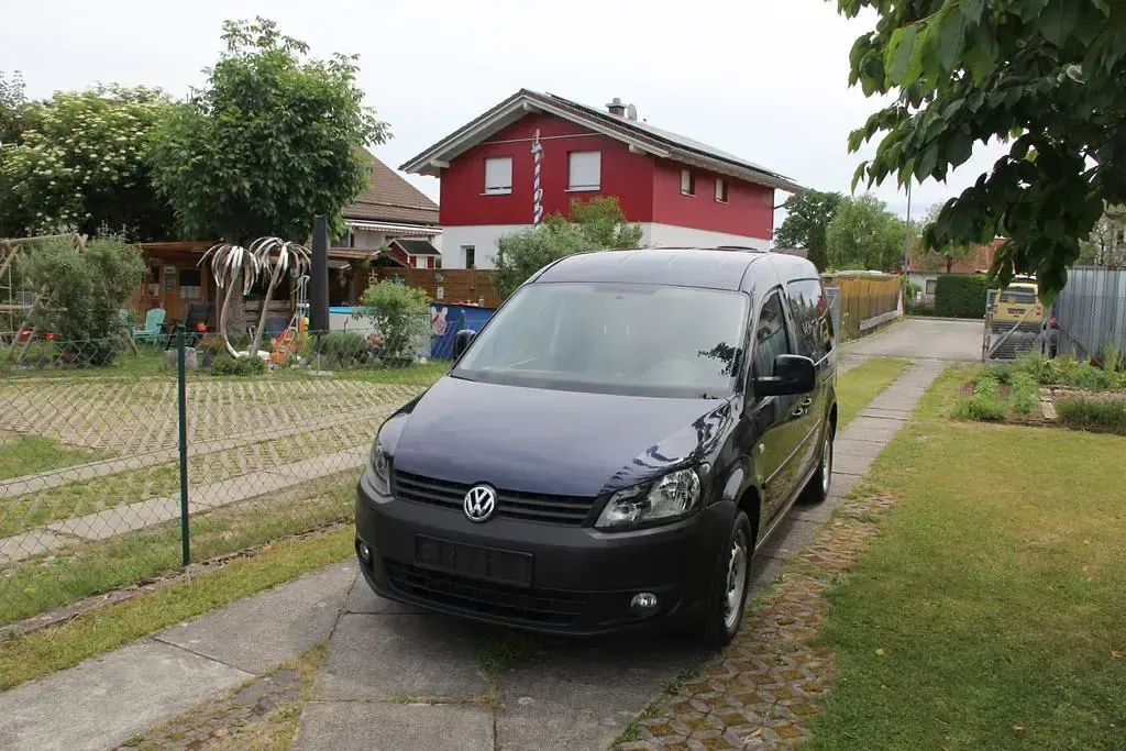 Gebraucht VW Caddy Maxi Trendline 140 PS (102 kW) 2014 Blau Van / Kleinbus