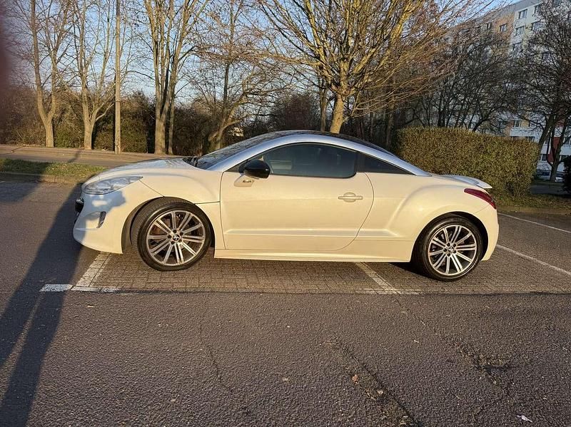 Gebraucht Peugeot RCZ 163 PS (119 kW) 2012 Weiß Coupé