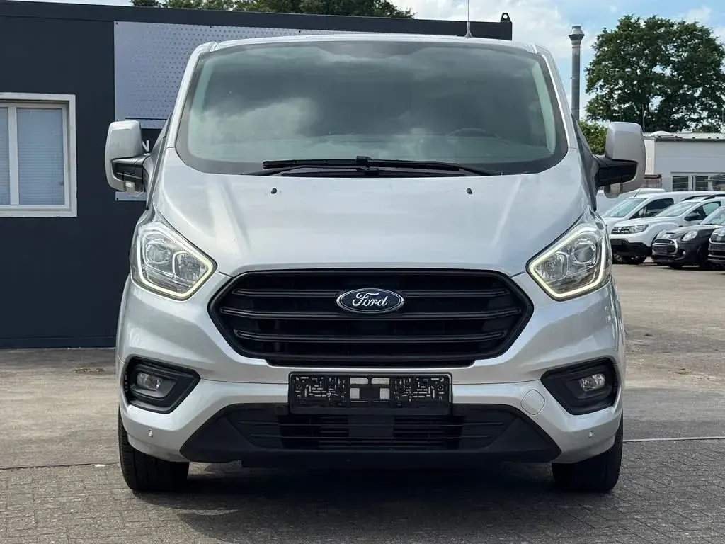 Gebraucht Ford Transit Custom 131 PS (96 kW) 2019 Silber Van
