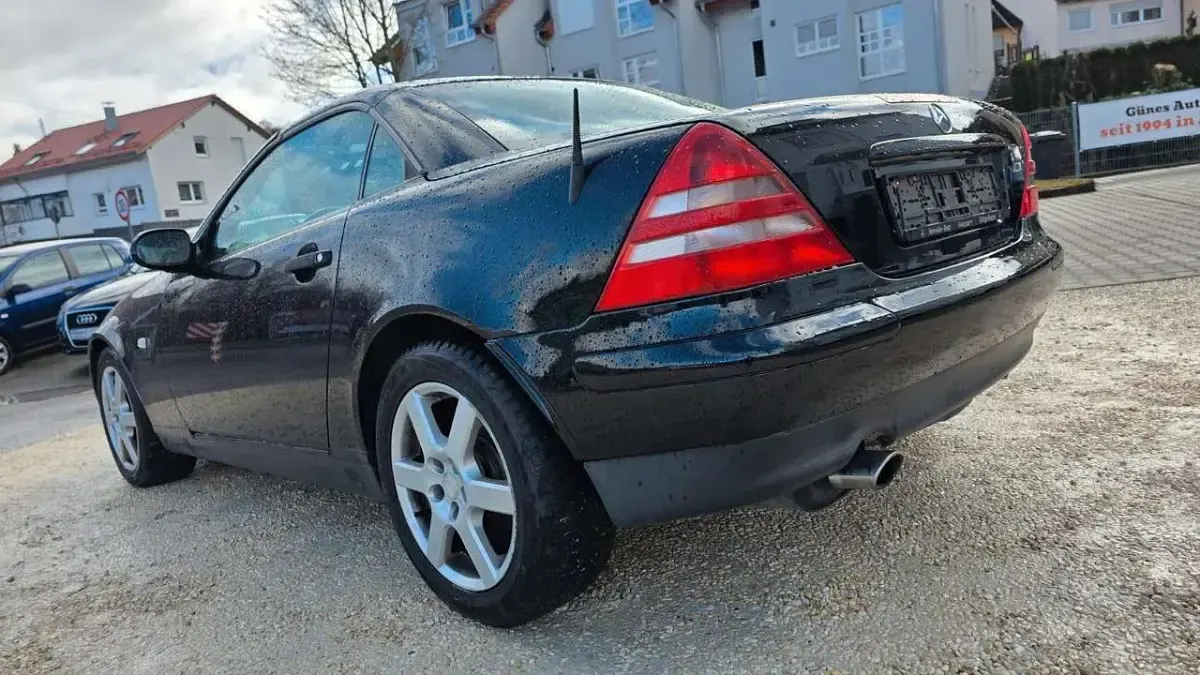 Gebraucht Mercedes SLK230 193 PS (141 kW) 2000 Schwarz Cabrio