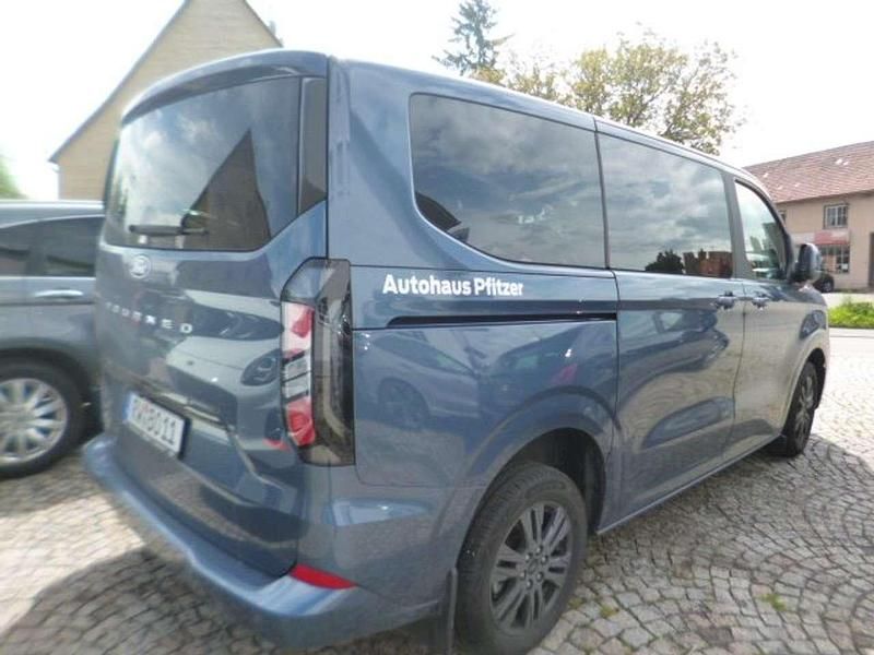 Gebraucht Ford Transit Custom Titanium 170 PS (125 kW) 2024 Blau Kombi