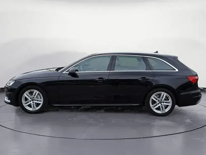 Gebraucht Audi A4 Advanced Plus 204 PS (150 kW) 2023 Schwarz Kombi
