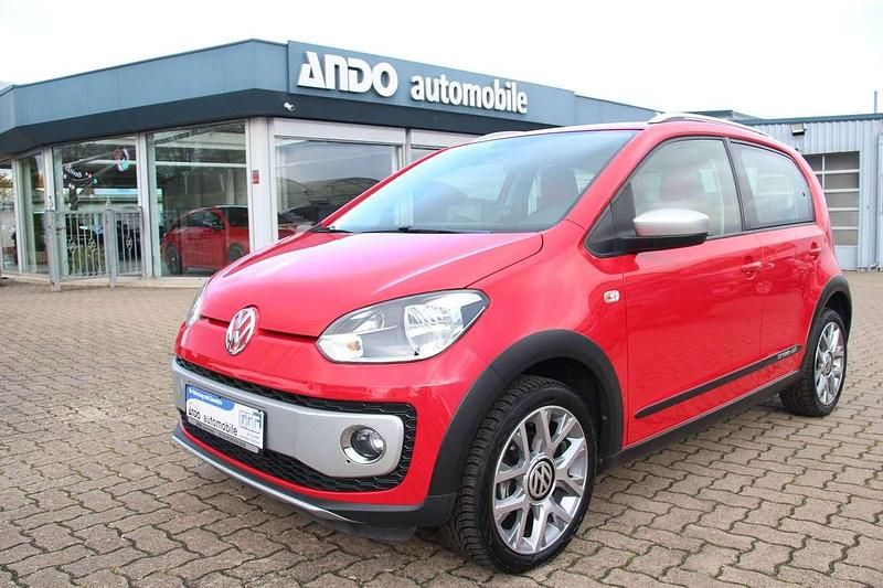 Tornadorot Gebraucht 2014 VW up! Kleinwagen | 8.900 € (Etwas zu teuer) - Bild 1/4