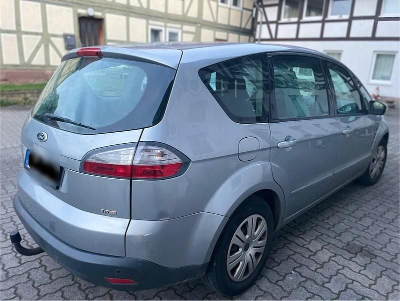 Grau Gebraucht 2008 Ford S-MAX S Van / Kleinbus | 3.200 € (Guter Preis) - Bild 1/4