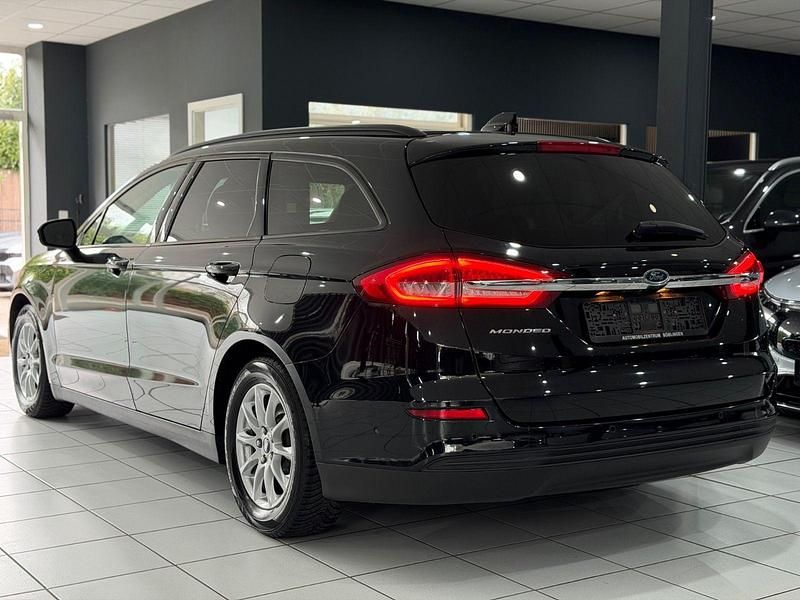 Gebraucht Ford Mondeo 150 PS (110 kW) 2021 Schwarz Kombi