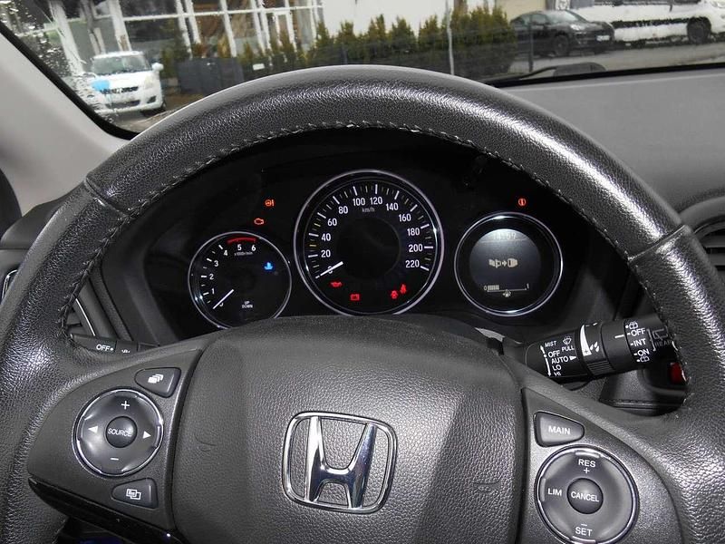 Gebraucht Honda HR-V Elegance 120 PS (88 kW) 2017 Brilliant sporty blue m. SUV