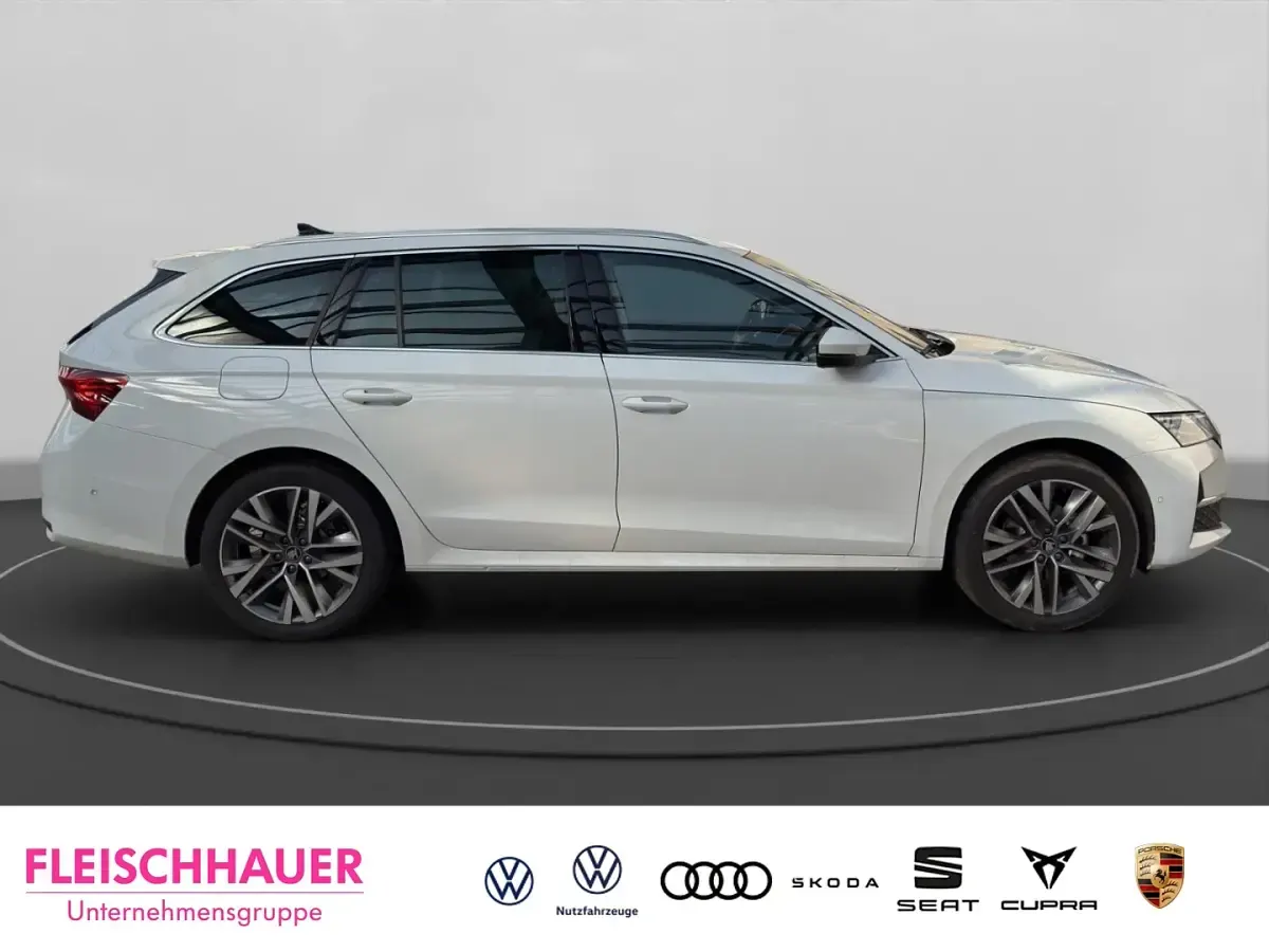 Gebraucht Skoda Octavia SportLine 265 PS (194 kW) 2025 Grau Kombi