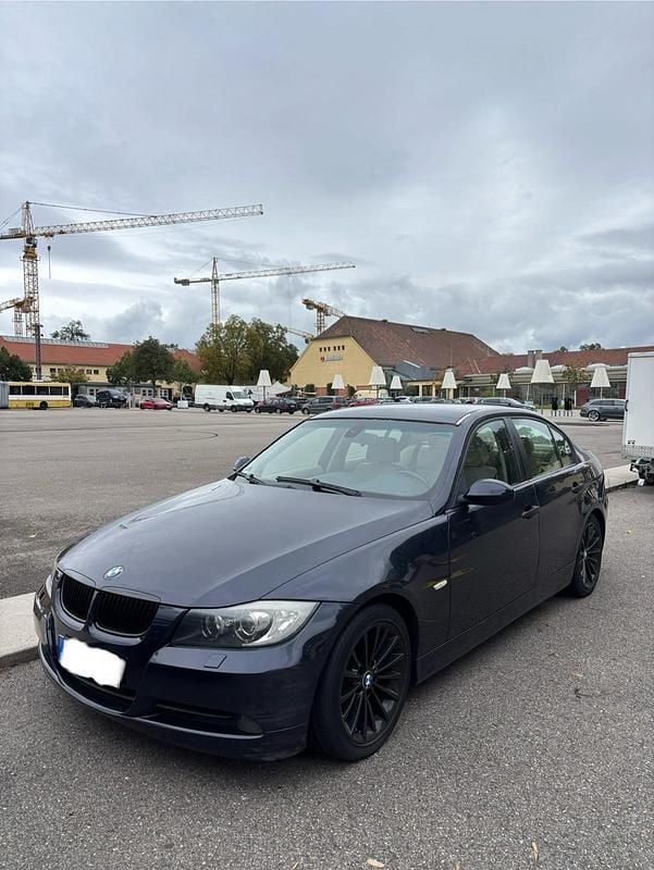 Andere farben Gebraucht 2005 BMW 320 Limousine | 3.500 € (Guter Preis) - Bild 1/4