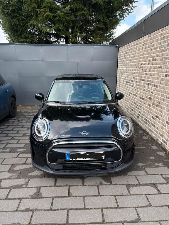 Gebraucht Mini Cooper 136 PS (100 kW) 2022 Schwarz Kleinwagen