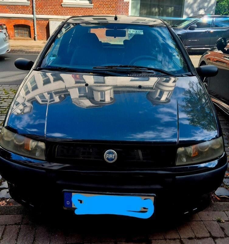 Schwarz Gebraucht 2002 Fiat Punto Kleinwagen | 450 € - Bild 1/3