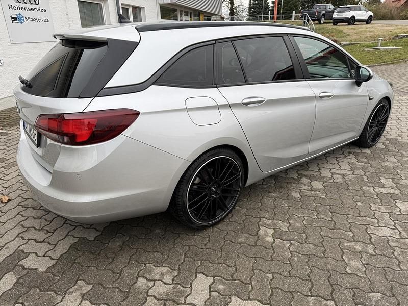 Gebraucht Opel Astra Edition 150 PS (110 kW) 2016 Silber Kombi