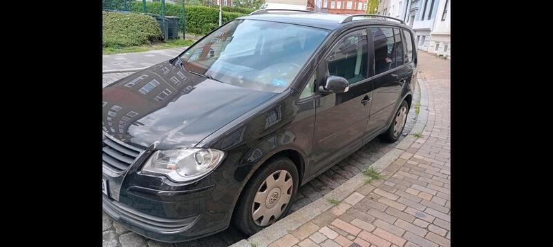 Schwarz Gebraucht 2008 VW Touran Van / Kleinbus | 3.300 € (Fairer Preis) - Bild 1/4