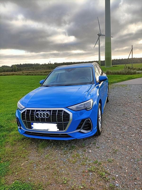 Blau Gebraucht 2022 Audi Q3 S-Line SUV | 32.950 € (Superpreis) - Bild 1/4