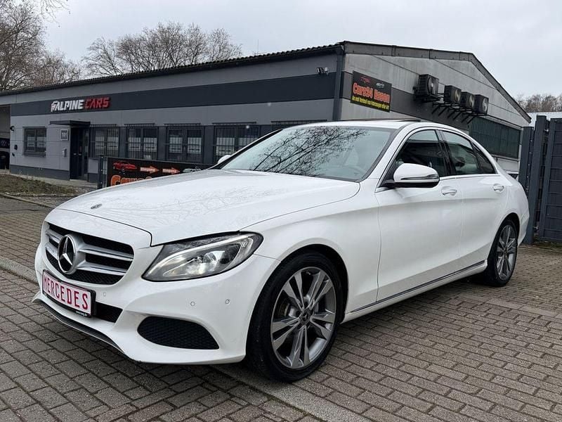 Gebraucht Mercedes C220 170 PS (125 kW) 2018 Weiß Limousine