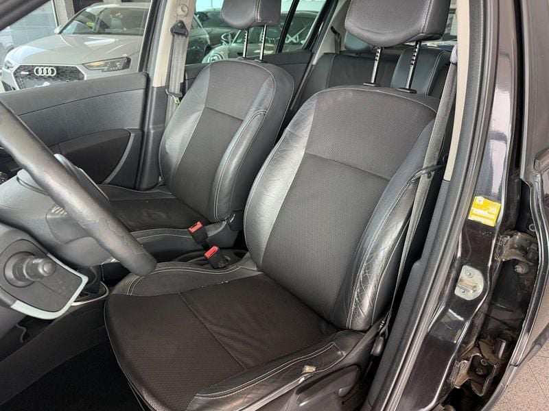 Gebraucht Renault Clio II 75 PS (55 kW) 2009 Schwarz Kleinwagen