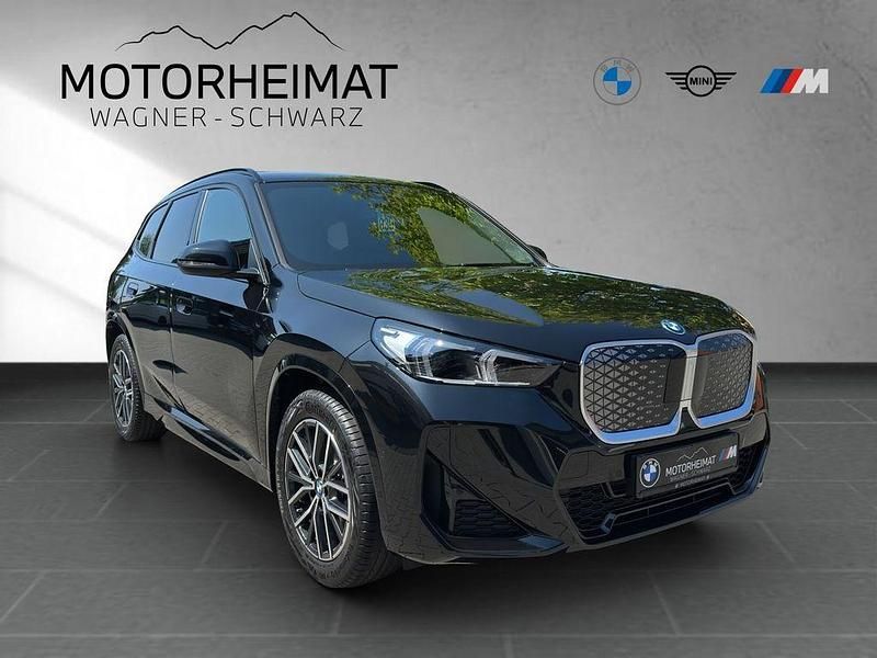 Gebraucht BMW iX1 Performance 150 kW (204 PS) 2025 Schwarz SUV