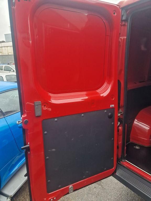 Gebraucht Fiat Ducato 136 PS (100 kW) 2016 Rot Van