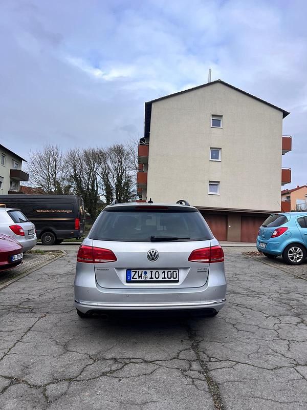 Gebraucht VW Passat 2013 Silber Kombi