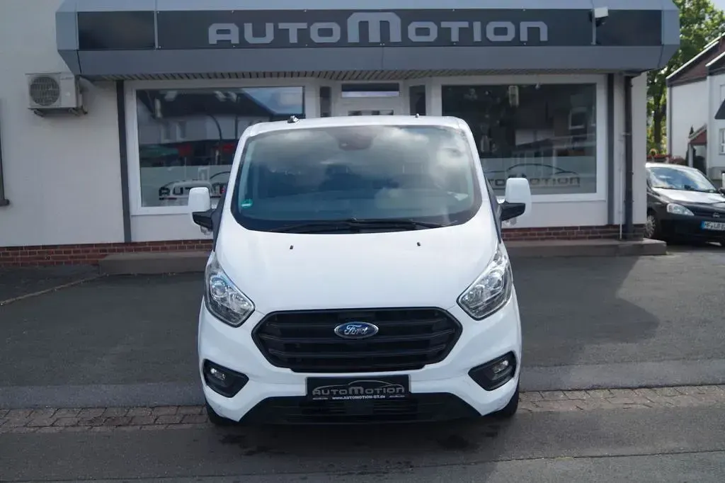 Gebraucht Ford Transit Custom 131 PS (96 kW) 2022 Weiß Van / Kleinbus