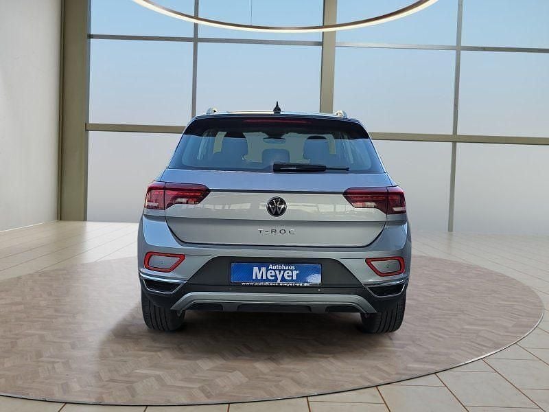Gebraucht VW T-Roc Style 150 PS (110 kW) 2023 Pyrit silber metallic / schwar SUV