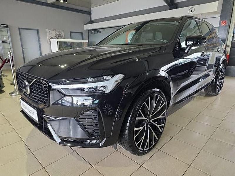 Gebraucht Volvo XC60 Plus 398 PS (292 kW) 2022 Schwarz SUV