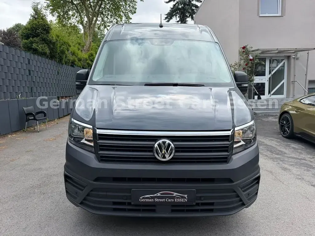 Gebraucht VW Crafter 140 PS (102 kW) 2023 Grau Van