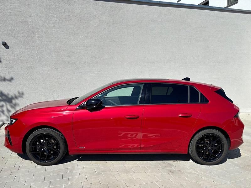 Gebraucht Opel Astra Ultimate 131 PS (96 kW) 2023 Rot Kleinwagen