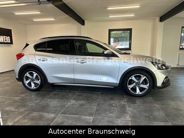 Gebraucht Ford Focus Active 125 PS (91 kW) 2020 Silber Kombi