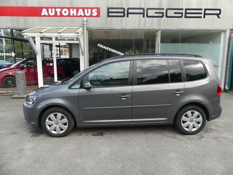 Grau Gebraucht 2012 VW Touran Comfortline Van / Kleinbus | 5.690 € (Fairer Preis) - Bild 1/4