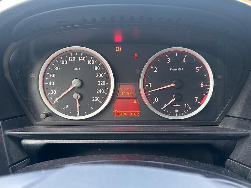 Gebraucht BMW 520 177 PS (130 kW) 2002 Schwarz Limousine