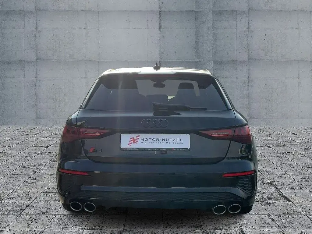 Gebraucht Audi S3 Sport 310 PS (228 kW) 2021 Mythosschwarz metallic Limousine