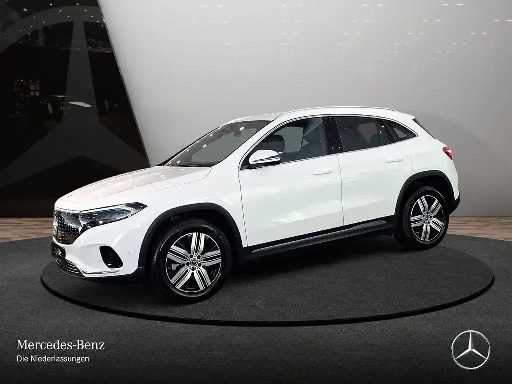 Gebraucht Mercedes EQA250+ Advanced 139 kW (190 PS) 2025 Weiß SUV