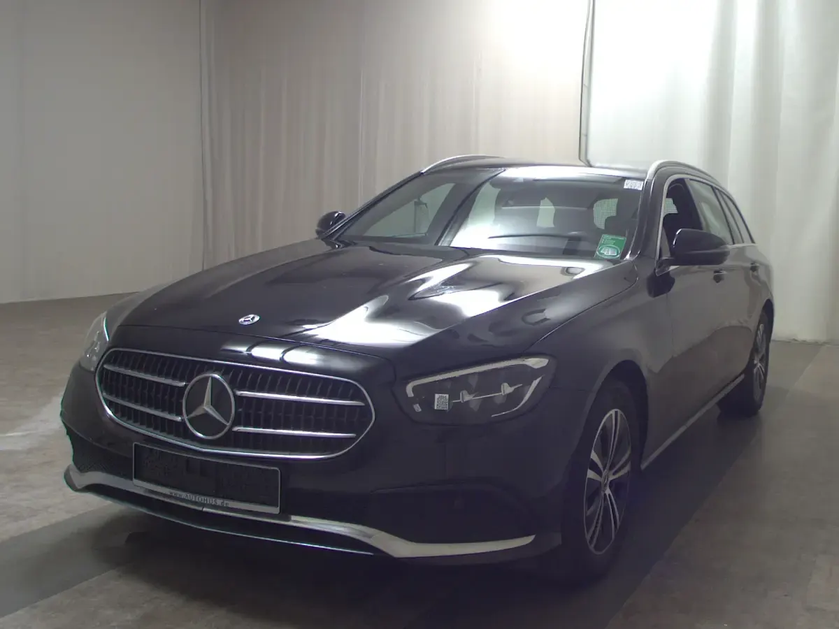 Gebraucht Mercedes E220 Avantgarde 220 PS (161 kW) 2023 Schwarz Kombi
