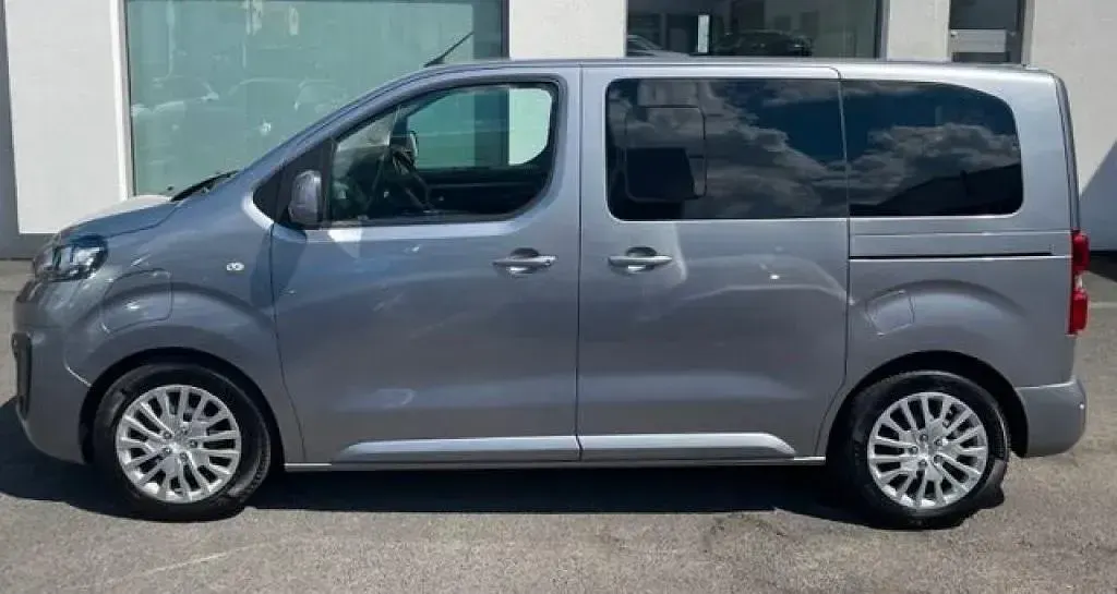 Gebraucht Opel Zafira Life Edition 145 PS (106 kW) 2020 Silber Van / Kleinbus