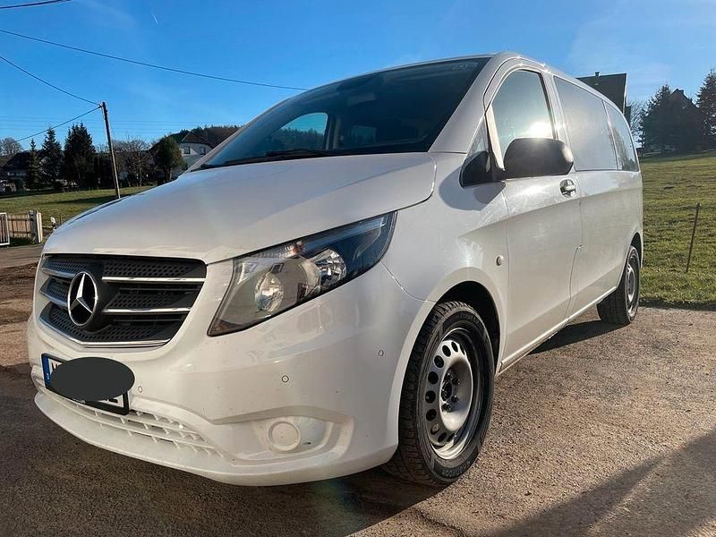 Gebraucht Mercedes Vito 190 PS (139 kW) 2017 Weiß Van